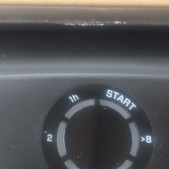 CTEK CS Free 4 in 1 BATTERY CHARGER & MAINTAINER - Picture 5 of 14